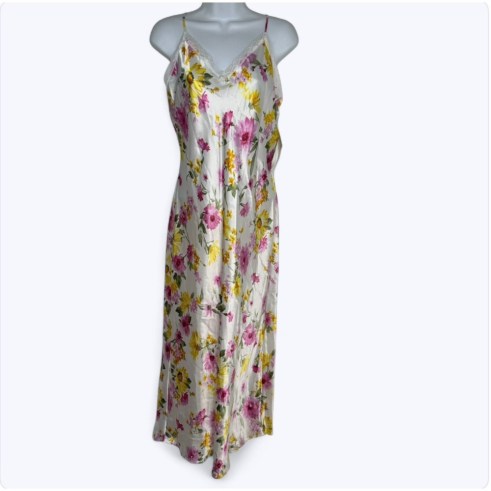 Ivy & Annabelle Intimates Maxi Floral Slip Dress Romantic Satin Nightgown‎ Sz M